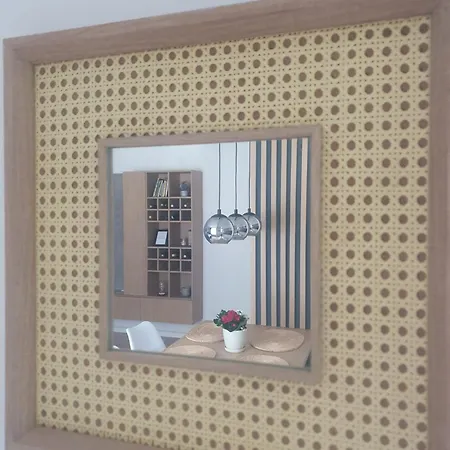 Apartment Charm A *